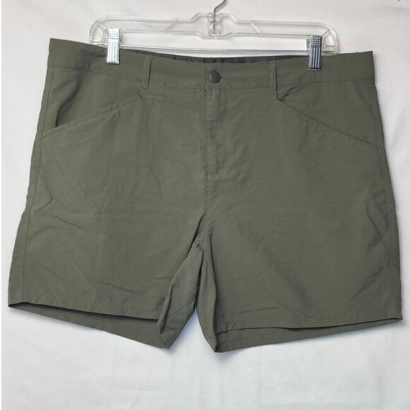 Iceberg Outerwear Women's XL Athleisure Vacation Walking Olive Green Shorts - Picture 1 of 7
